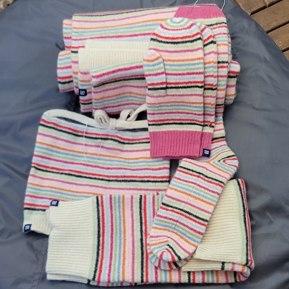 Gap Multicolor Striped Accessories Set - image 1